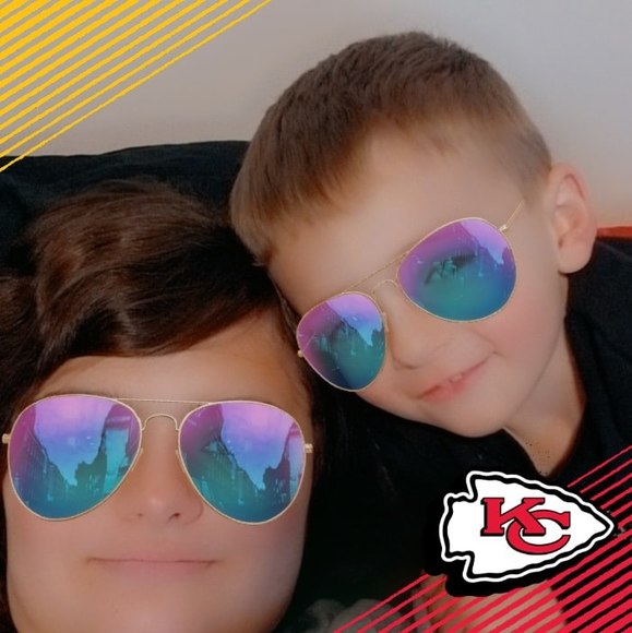 Profile Picture of Kendra Alderdice (@kendraalderdice) on Poshmark