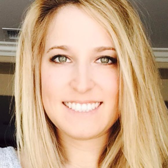 Profile Picture of Amanda Rees (@manda_r) on Poshmark