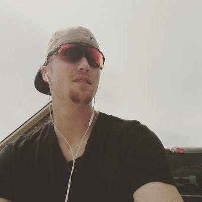 Profile Picture of corey champagne (@coreychampagne1) on Twitter