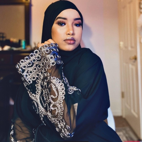 Profile Picture of Iman m Mussa (@imanabdissa1) on Poshmark