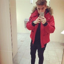 Profile Picture of Chris Sidebottom (@ChristopherS135) on Twitter