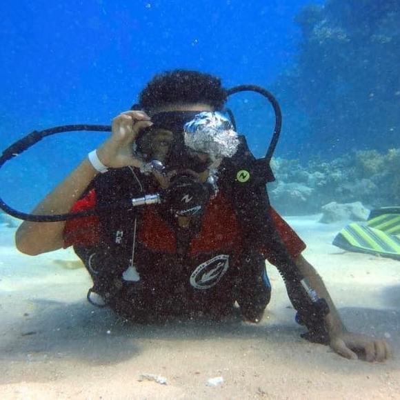 Profile Picture of Ahmed Hassanein (@ahmedhassam301) on Poshmark