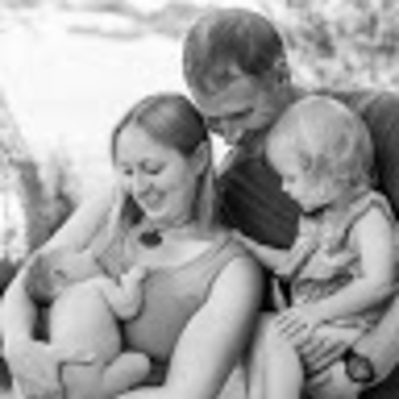 Profile Picture of Laura Fredricks (@lafreds) on Poshmark