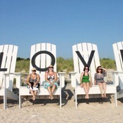 Profile Picture of Amanda Nebel (@musicangel211) on Twitter