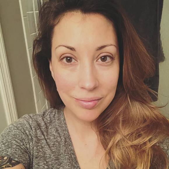 Cassandra Hickey - Poshmark Profile Picture of Cassandra Hickey (@rice928364) on Poshmark