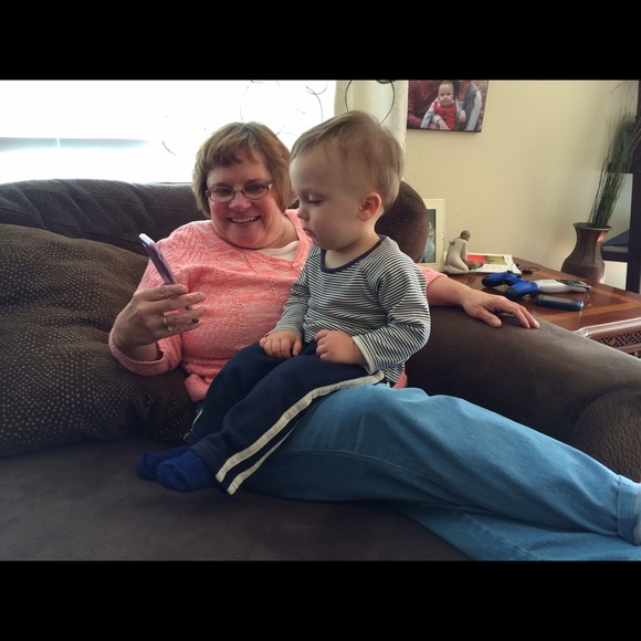 Profile Picture of Shelly Miskinis (@shellyfirst) on Poshmark