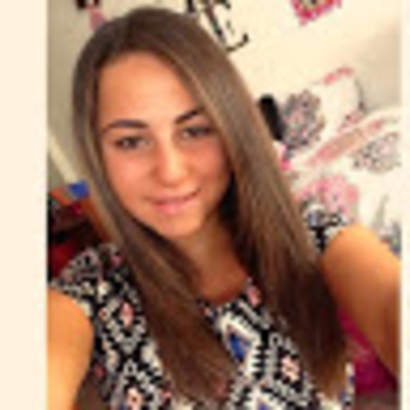 Jessica Galatro - Poshmark Profile Picture of Jessica Galatro (@jessica_galatro) on Poshmark