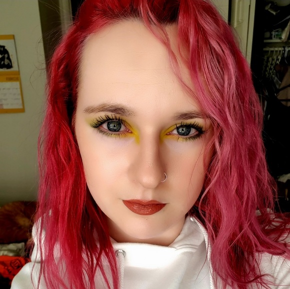 Profile Picture of Holly Delort (@jwuchef13) on Poshmark