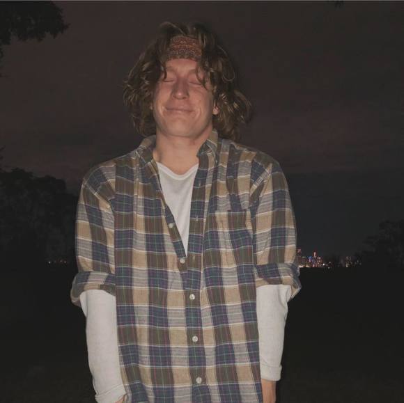 Profile Picture of Kyle Kelsey (@kylekelsey) on Poshmark