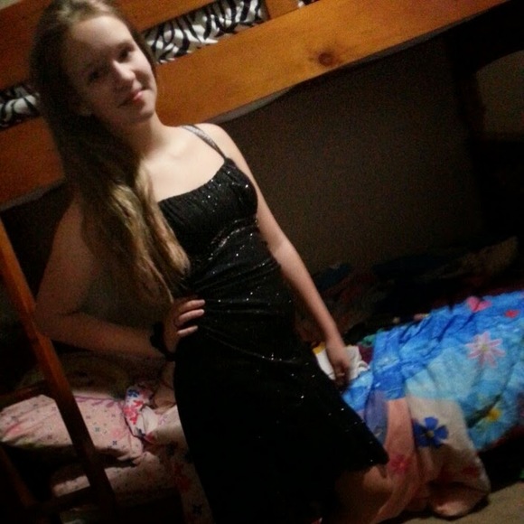 Profile Picture of Mackenzie Edinger (@kenzie8803) on Poshmark