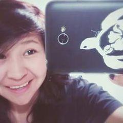 Profile Picture of Lara Blake ♥ (@DopeAssLife13) on Twitter