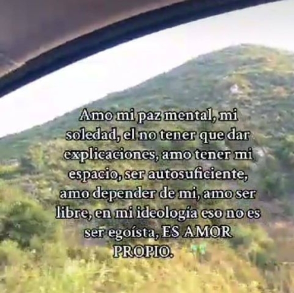 Profile Picture of Dulce Vannya (@dulcevannya) on Poshmark