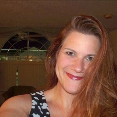 Profile Picture of Carrie Tait Ballard (@cairee30) on Twitter