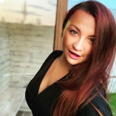 Profile Picture of Jessie Martin (@jessobeI) on Twitter