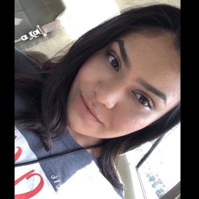 Profile Picture of Mirna (@_MirnaLopez) on Twitter