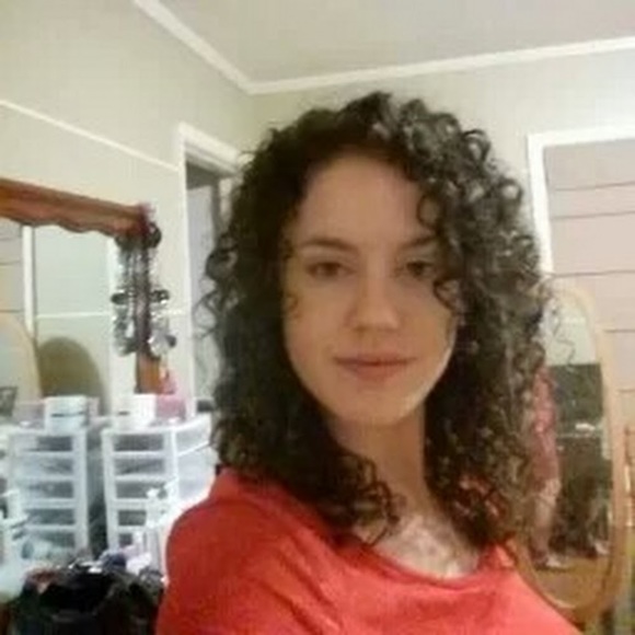 Profile Picture of Margaret Cameron (@mkcameron214) on Poshmark