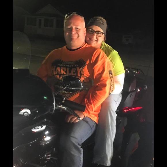 Profile Picture of Tracy Sundberg-pool (@pooldragracing) on Poshmark