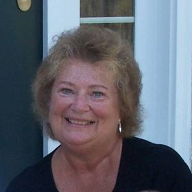 Profile Picture of Rosanne Heckman (@heck18014) on Pinterest