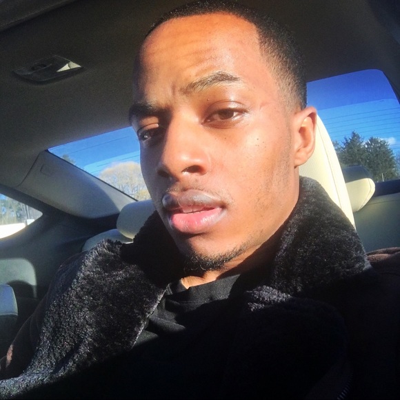 Profile Picture of Max Cadet (@maxcadet) on Poshmark