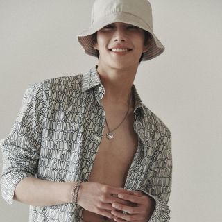 Profile Picture of Sebastian Kim (@emzzey.emzzey) on Facebook