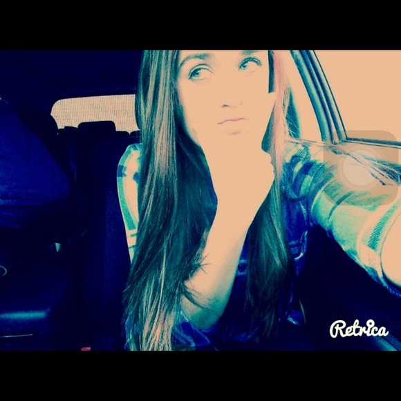 Profile Picture of Abigail Michelucci (@abimic) on Poshmark