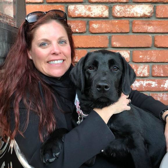 Profile Picture of Cindee Teer (@jet1819) on Poshmark