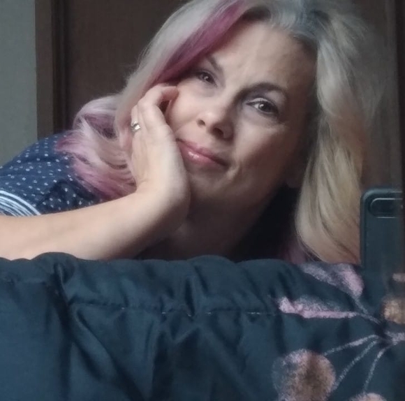 Profile Picture of Lark Robinson moore (@larkness43) on Poshmark