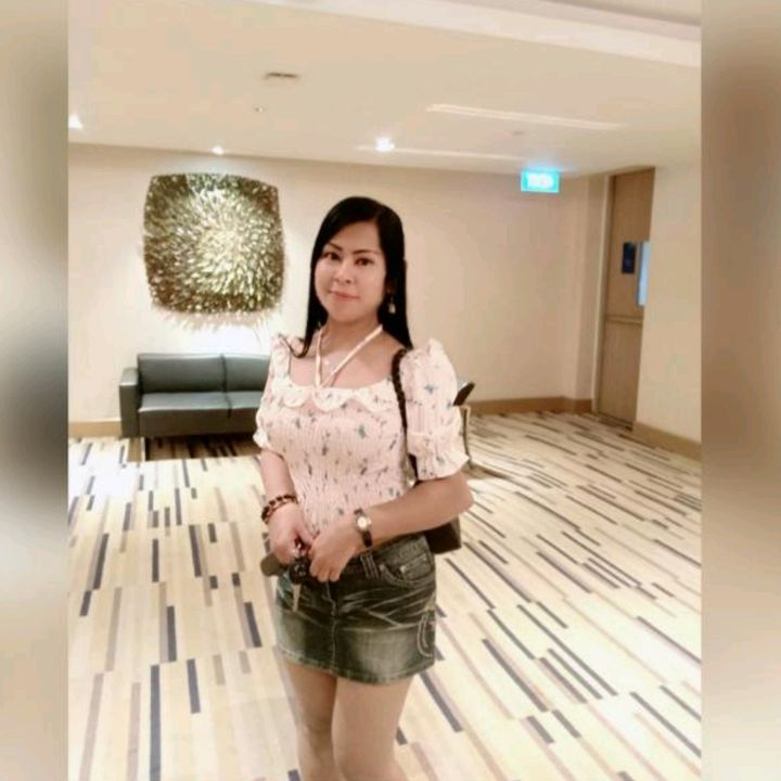 Profile Picture of Crystal Lin (@@crystallin6) on Tiktok