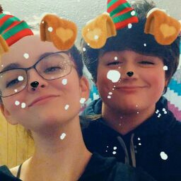 Profile Picture of Rebecca Hansen (@rhansen2020) on Poshmark