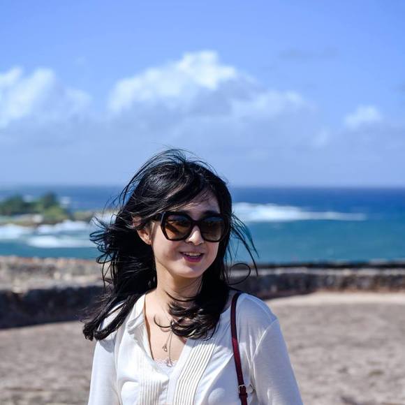 Profile Picture of Jianing Ma (@daisy111222) on Poshmark