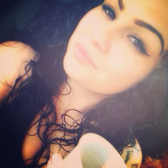 Profile Picture of Cheyenna Ramirez (@respectmypretty) on Poshmark