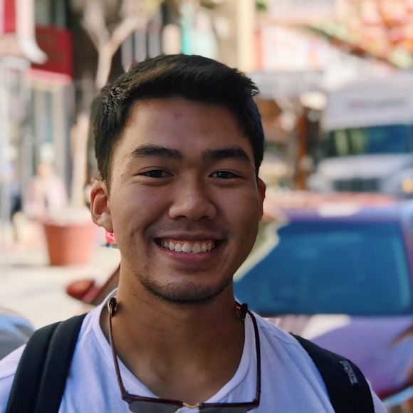 Profile Picture of Luke Nguyen (@luketnguyen97) on Poshmark