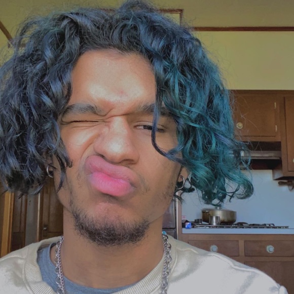 Profile Picture of Isiah Alexander (@kvngxanderr) on Poshmark