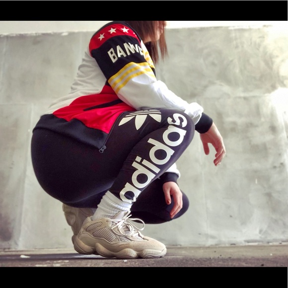 Profile Picture of Audrey Ganio (@drinabeans) on Poshmark