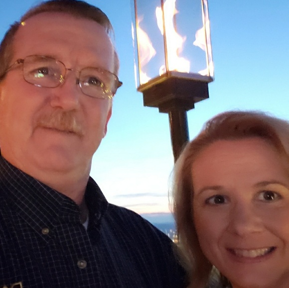 Profile Picture of Larry Bennett (@lben1959) on Poshmark
