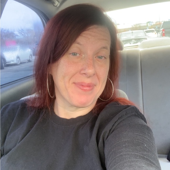 Profile Picture of Tonya Stewart (@nonnon7797) on Poshmark