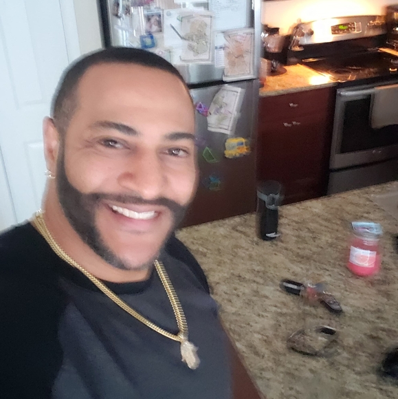 Profile Picture of Thomas Marshall (@thomasmarsha793) on Poshmark
