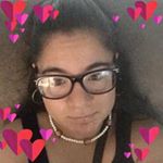 Profile Picture of Esmeralda Molina (@midnight_wulf20) on Instagram