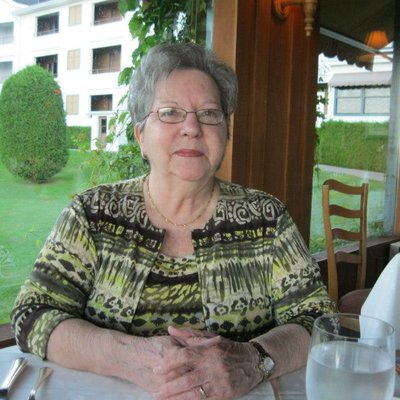 Denise Coutu - Twitter Profile Picture of Denise Coutu (@labelledame138) on Twitter