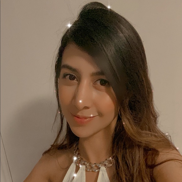 Profile Picture of Aisha Shahid (@aisha_shahid) on Poshmark