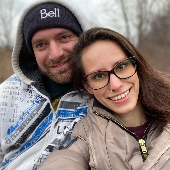 Profile Picture of Amanda Jacobs (@amandajacobs279) on Poshmark