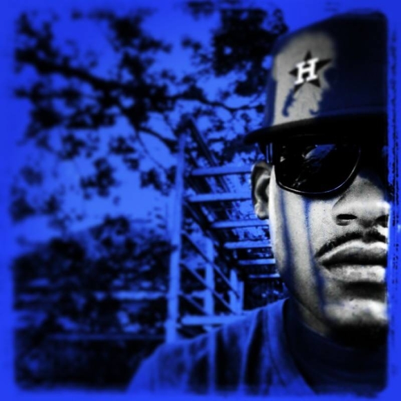 Profile Picture of Harold Hicks (@reffa420) on Poshmark