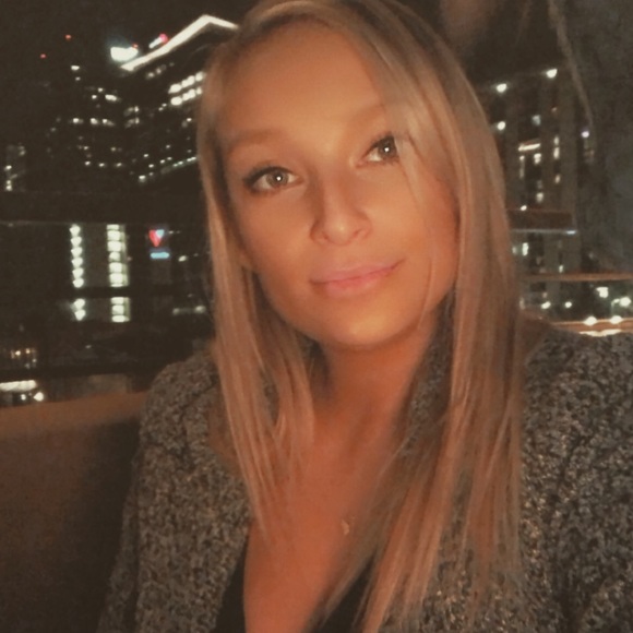 Profile Picture of Haley Waters (@haleyh2os) on Poshmark