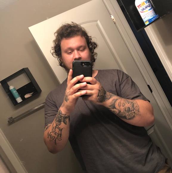 Profile Picture of Tyler Hibbard (@tyhibbard) on Poshmark