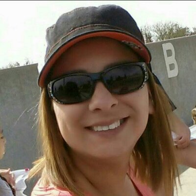 Profile Picture of Christina Holguin (@ChristinaHolgu1) on Twitter