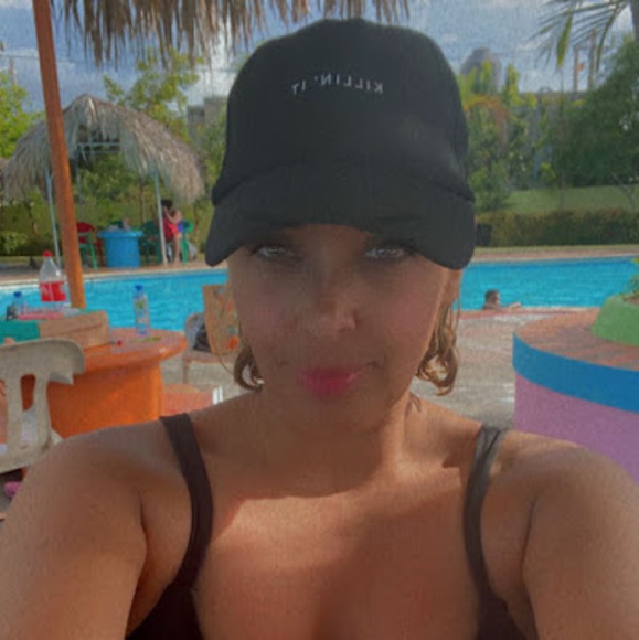 Profile Picture of Natividad Collado (@natividadcollad) on Poshmark