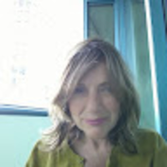 Profile Picture of Joy Bannister (@joybannister839) on Poshmark