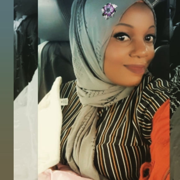 Profile Picture of Last born Last born (@znakasagga) on Poshmark