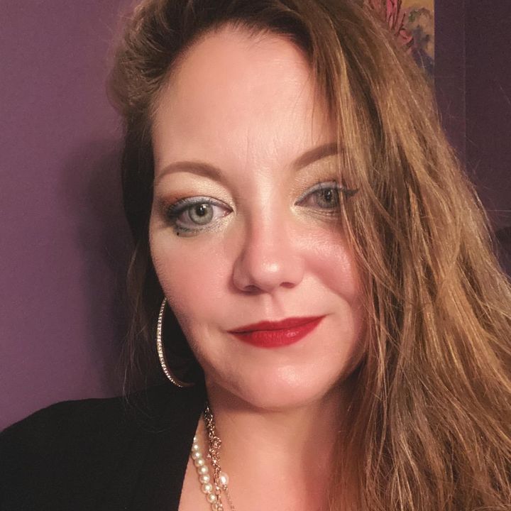Profile Picture of Rebecca Stillings (@rebeccastillings) on Tiktok