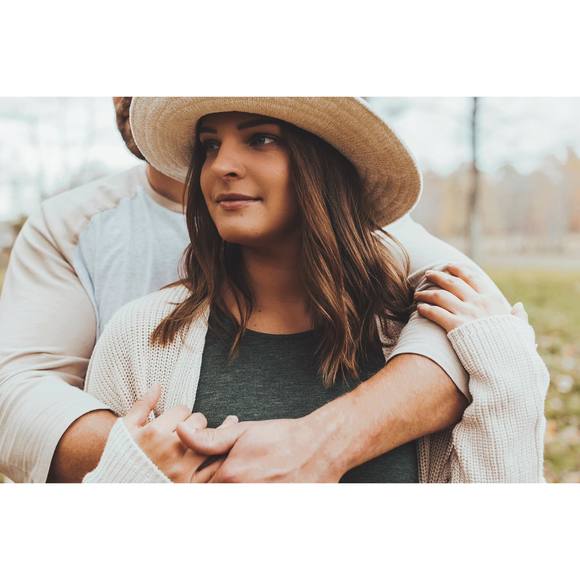 Julia Senderak - Poshmark Profile Picture of Julia Senderak (@burninup4jbxoxo) on Poshmark